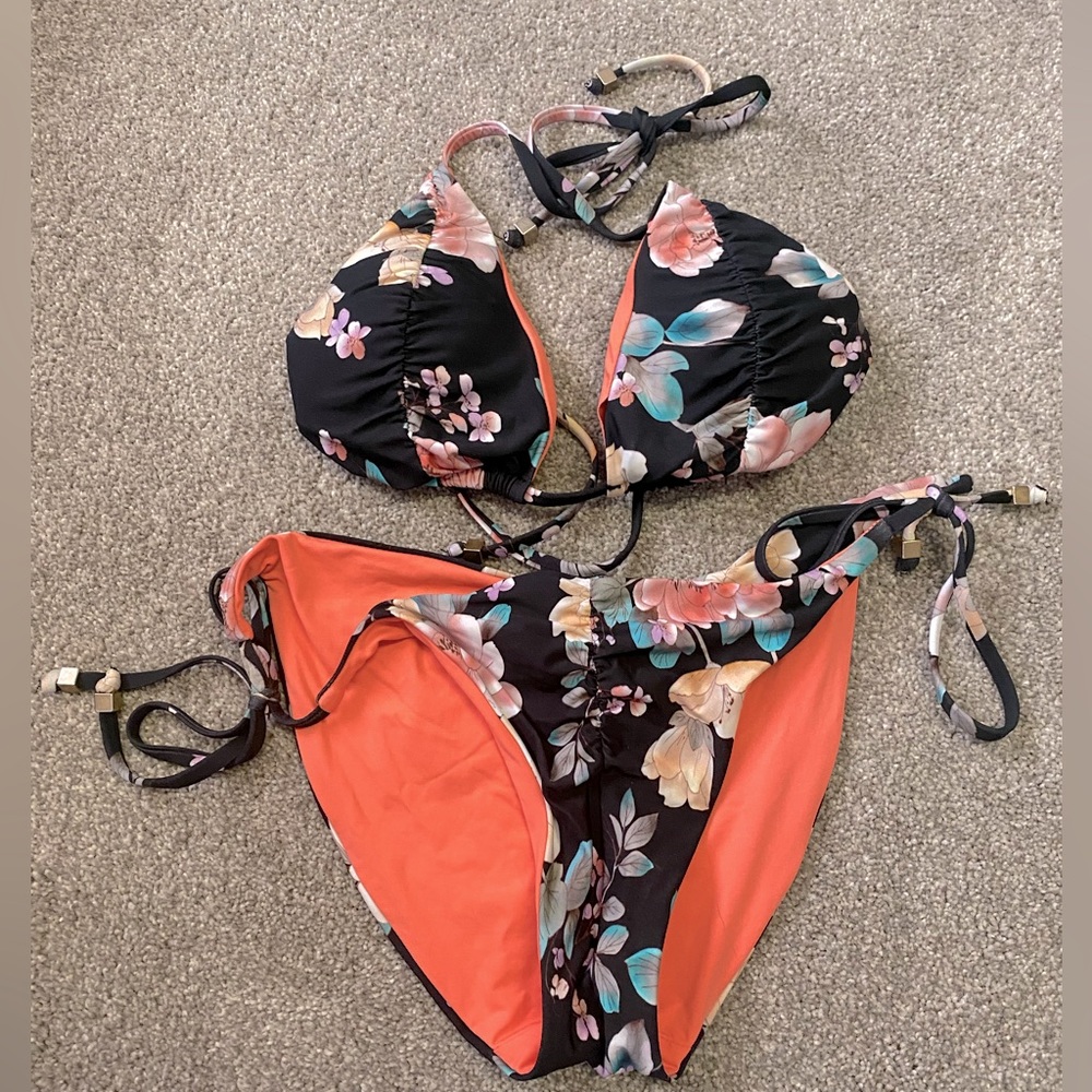 Becca floral swimsuit set